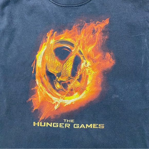 2012 Hungry Games Promo tee size Large - Picture 2 of 3